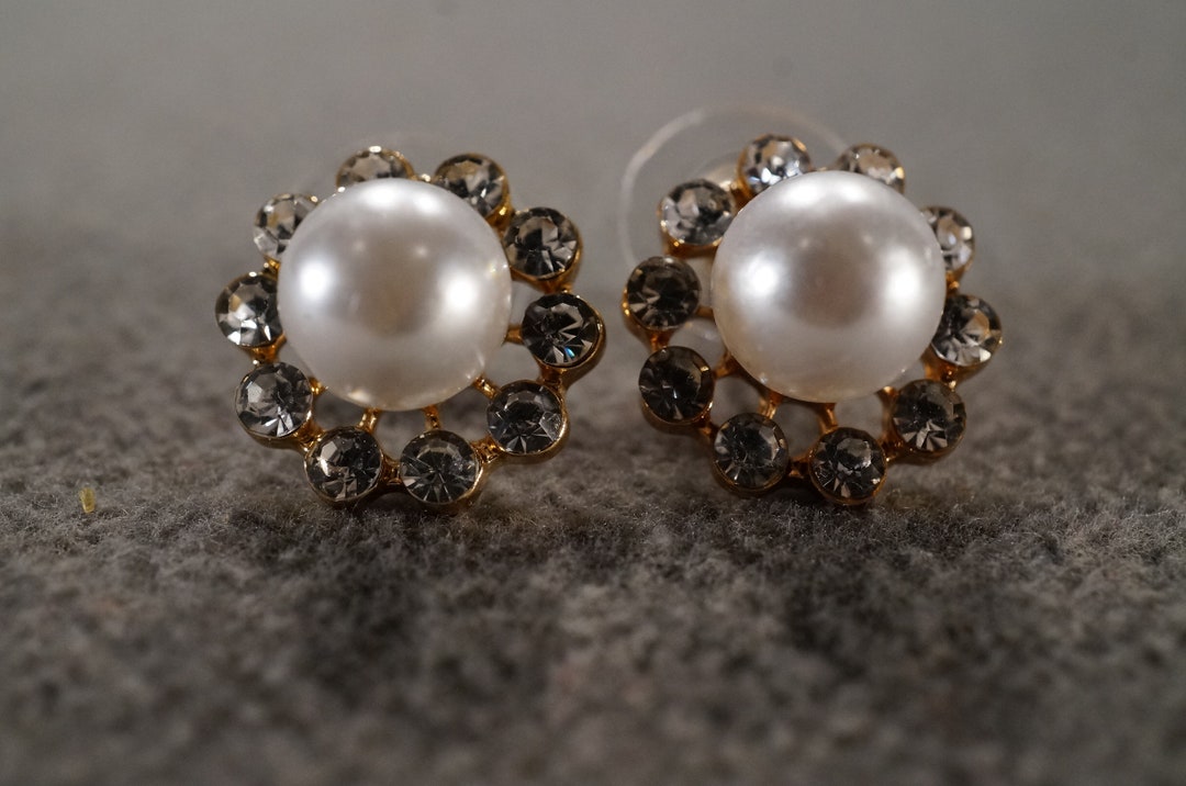 Vintage Art Deco Style Yellow Gold Tone Rhinestone Glass