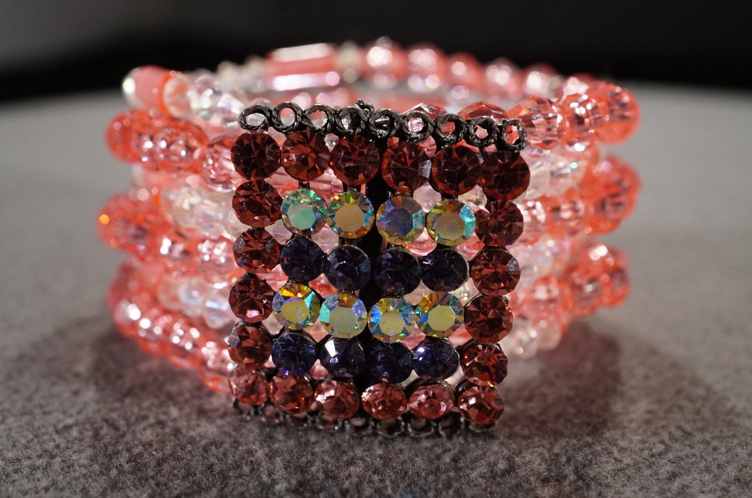 Vintage Art Deco Style Pink Glass Stone Expandable Rhinestone