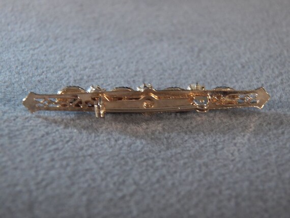 Vintage Bar Style Goldtone Pin Brooch with Faux P… - image 4