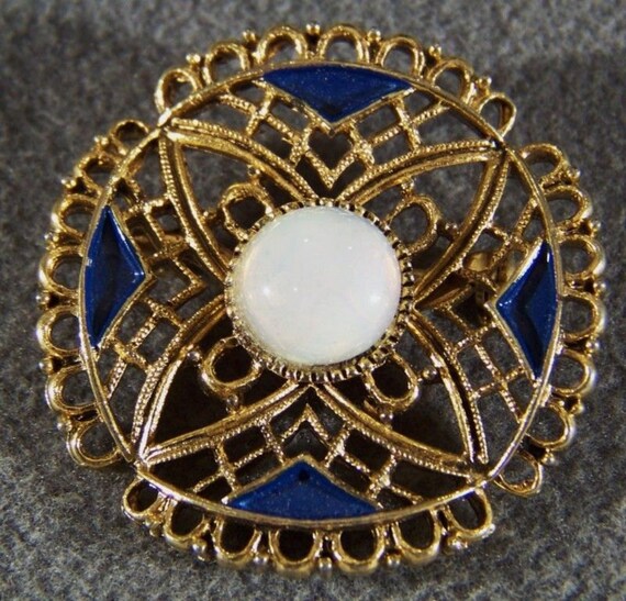 Vintage Yellow Gold Tone faux opal enamel fancy f… - image 1