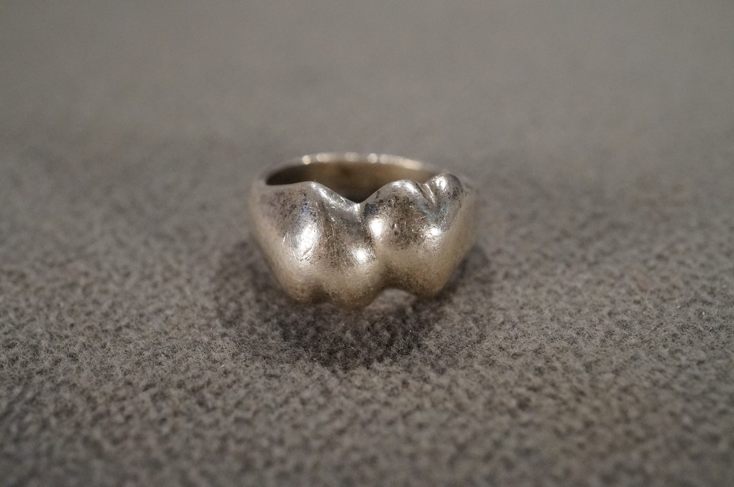 Vintage Sterling Silver Band Stacker Design Ring Raised Relief