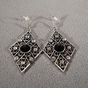 Vintage Art Deco Style Jet Black Rhinestones Triangular Shape Pierced Earrings Dangle Jewelry      K