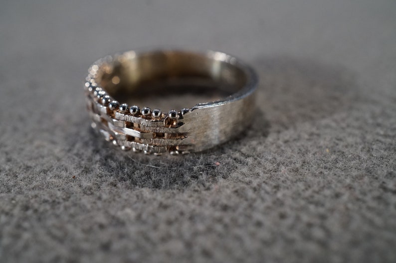 Vintage Art Deco Style Sterling Silver Bib Style Scrolled Band Stackable Ring Size 7 Jewelry