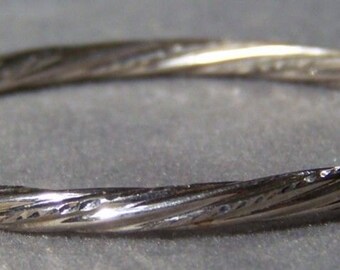 Vintage sterling silver bold twisted bangle bracelet W    **RL