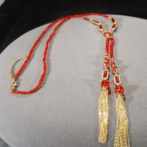 Vintage Art Deco Style Yellow Gold Tone Ruby Red Glass Beads Lavalier Tassle Round Rectangular    K