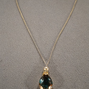 Vintage Art Deco Style Yellow Gold Tone Faux Pearl Rhinestone Glass Stone Tear Drop Aurora Borealis Pendant Necklace Jewelry -K#13