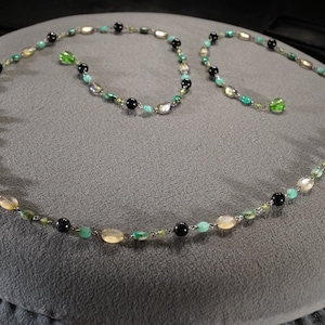 Vintage Art Deco Style Silver Tone Glass Beads Green Dangle Necklace Jewelry    K#12