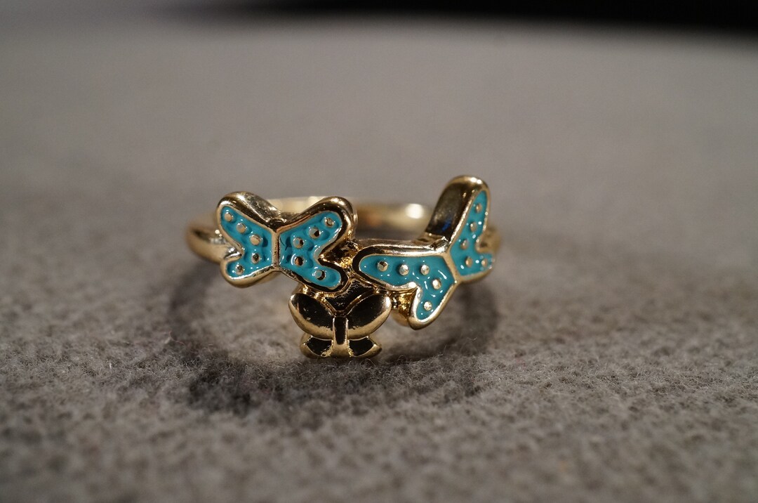 Vintage Gold Tone Statement Ring With Butterflies Accented With Light