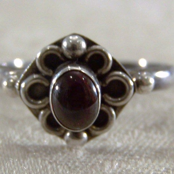 Vintage Sterling Silver Rhodolite Garnet Filigree Ring, Size 10 Jewelry **RL