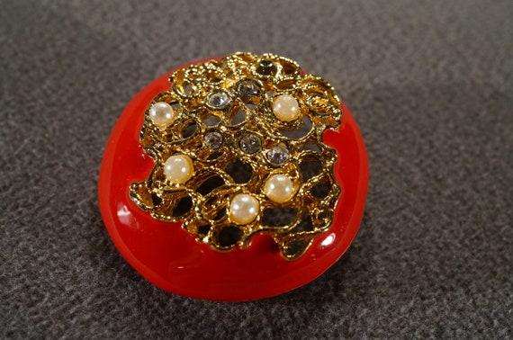 Broche Art Déco Ancienne - Pierre Rouge Sur Monture Plaqué Or - Occasion Très Bon état