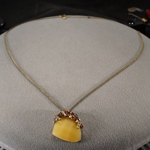 Vintage Art Deco Style Yellow Gold Tone Rhinestone Glass Stone Pendant Dangle Necklace Jewelry   K#70