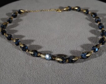 Vintage Art Deco Style Yellow Gold Tone Leaf Design Tear Drop Glass Stone Line link Necklace Jewelry    K#10