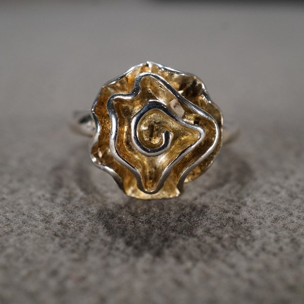 vintage sterling silver statement ring with large ruffled rosette flower design on the face, size 8  **M2