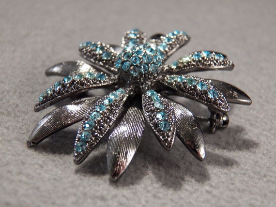 Vintage Large Stunning Silver Tone & Light Blue R… - image 2