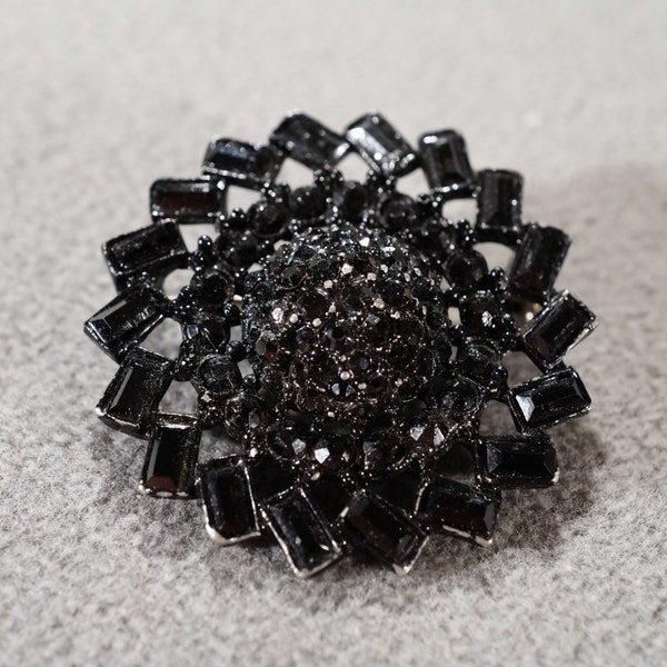 Vintage Art Deco Style Jet Black Rhinestone Black Enameled Pin Brooch Jewelry  K