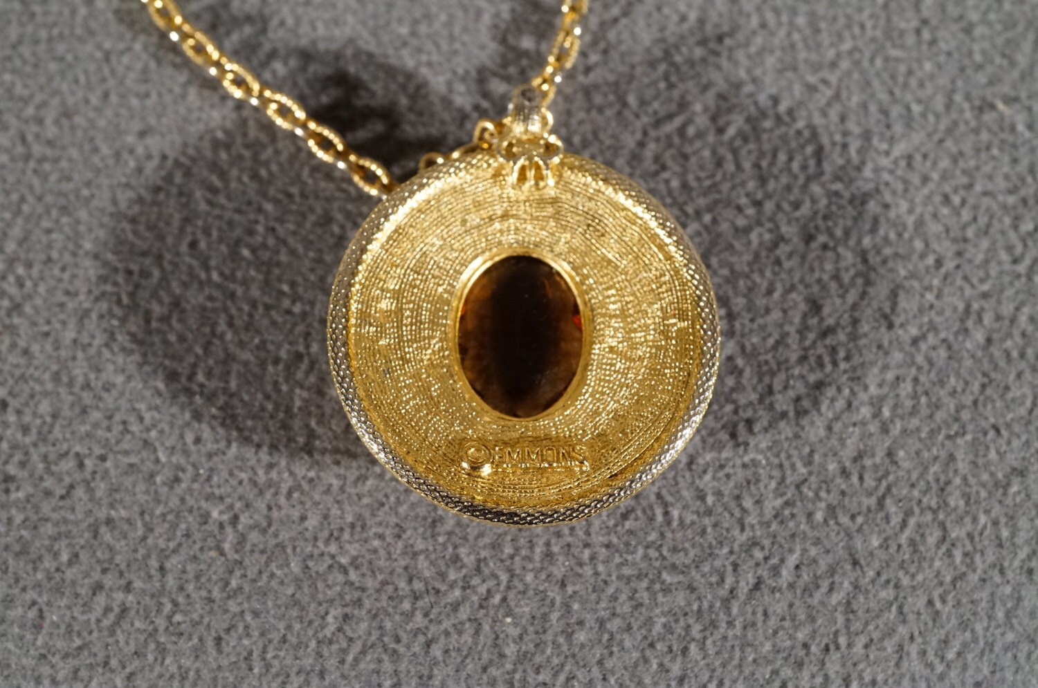 Vintage Art Deco Style Yellow Gold Tone Line Link Oval Glass