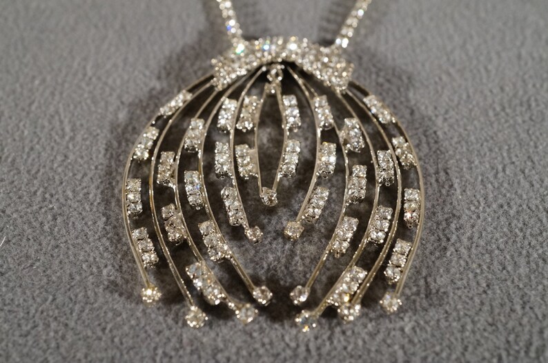 Vintage Art Deco Style Silver Tone Lavaliere Pendant Rhinestones Dangle Large Spray Design Necklace Jewelry K