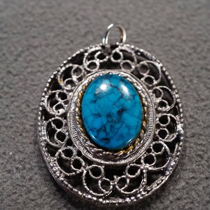 Vintage Southwestern Style Silver Tone Faux Turquoise Oval Scrolled Pendant Jewelry  K#72
