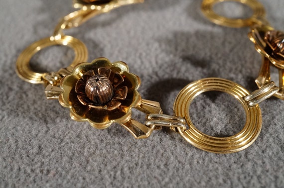 Vintage Art Deco Style Yellow Gold Tone Flower De… - image 4