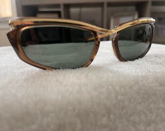 Vintage 1950's Bausch and Lomb Ray Ban Rectangle Aviator Sunglasses Brown Gold Detailing Classic Collectable AM 7