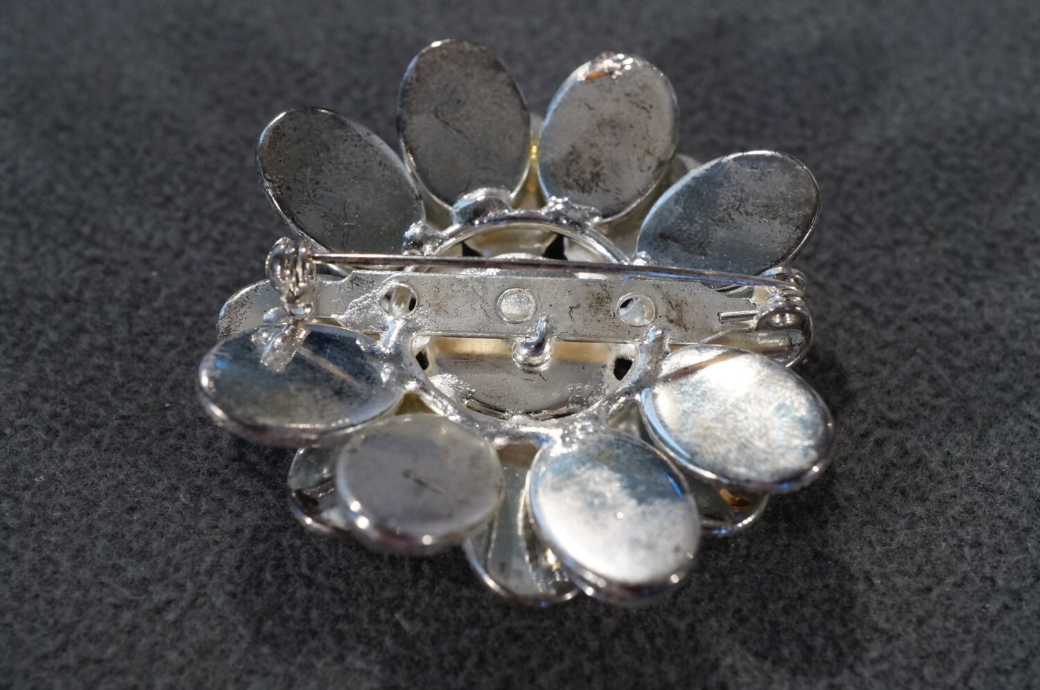 Vintage Art Deco Style Silver Tone Glass Stone Floral Design