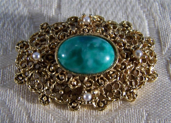 Vintage Yellow Gold Tone Green Agate Faux Pearl F… - image 1