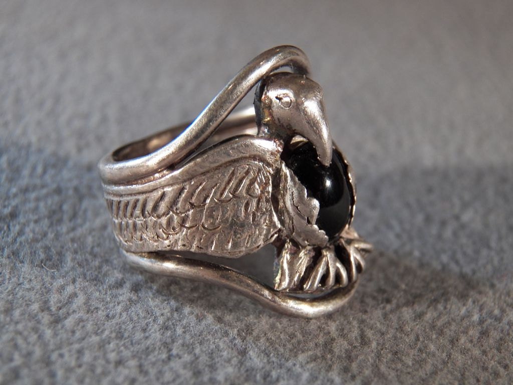 Vintage Sterling Silver Artist Large Oval Black Onyx Fancy