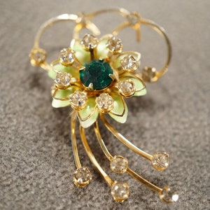 Antique Vintage Yellow Gold Tone Round Marquise Clear Green Glass Rhinestones Detailed Flower Setting Pin Brooch Art Deco AM 74