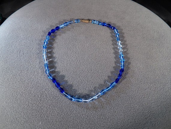 Vintage Shades of Blue Glass Beaded Necklace, A T… - image 1