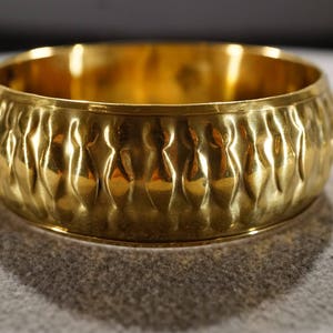 Vintage Art Deco Style Brass Round Bangle Dented Design Stackable Bracelet Jewelry -K#60
