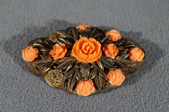 Orange coral carved flower pin brooch Beautiful Vintage Carved Floral Bouquet Brooch/Pin 14K  main image 4