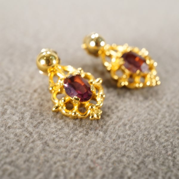 Antique Vintage Yellow Gold Tone Oval Purple Stone Detailed Dangle Setting Push Back Closure Earrings Pair AM 75