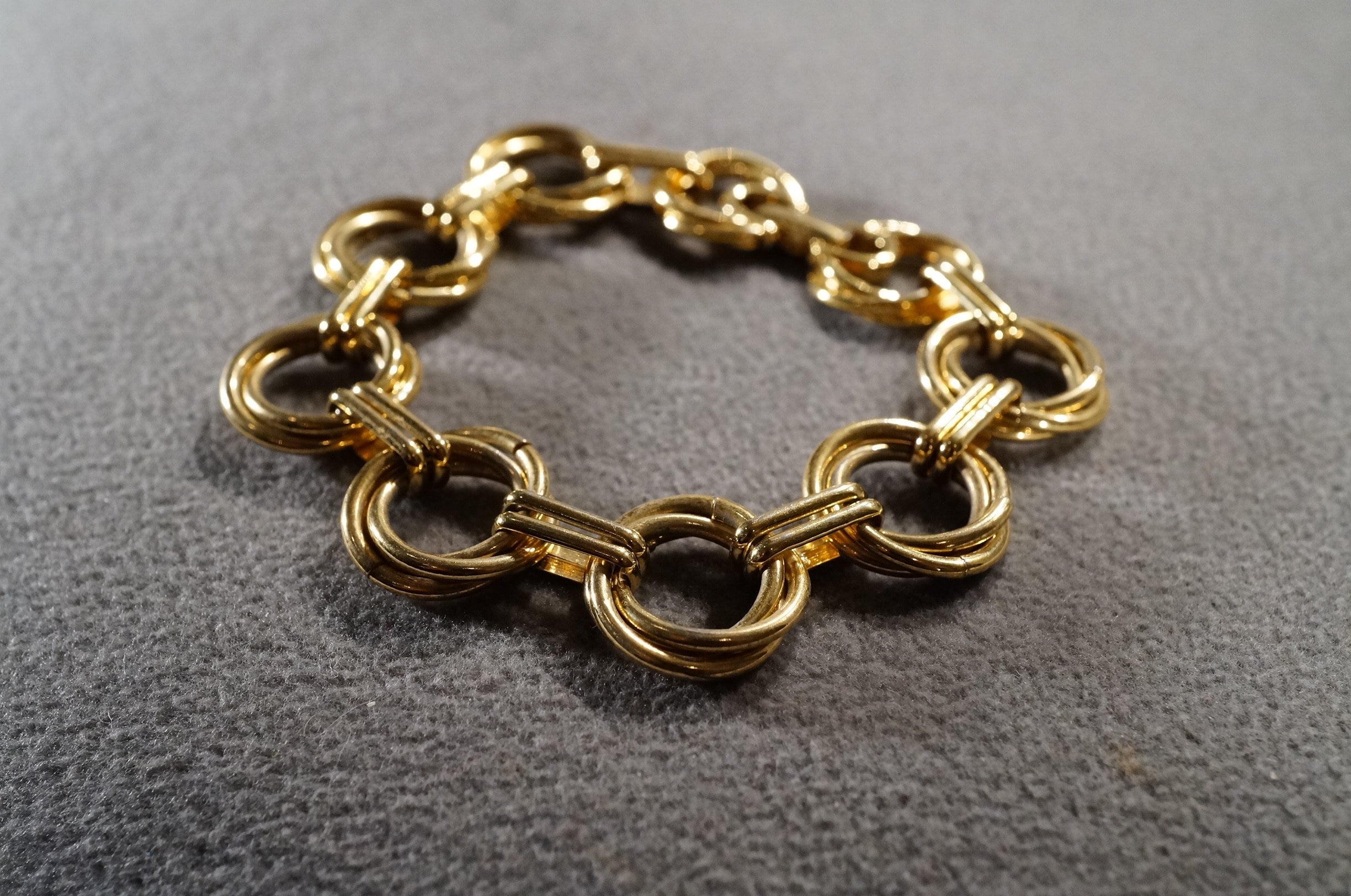 大学生協 割引 Vintage Art Deco Style Yellow Gold Tone Round Line Link アクセサリー