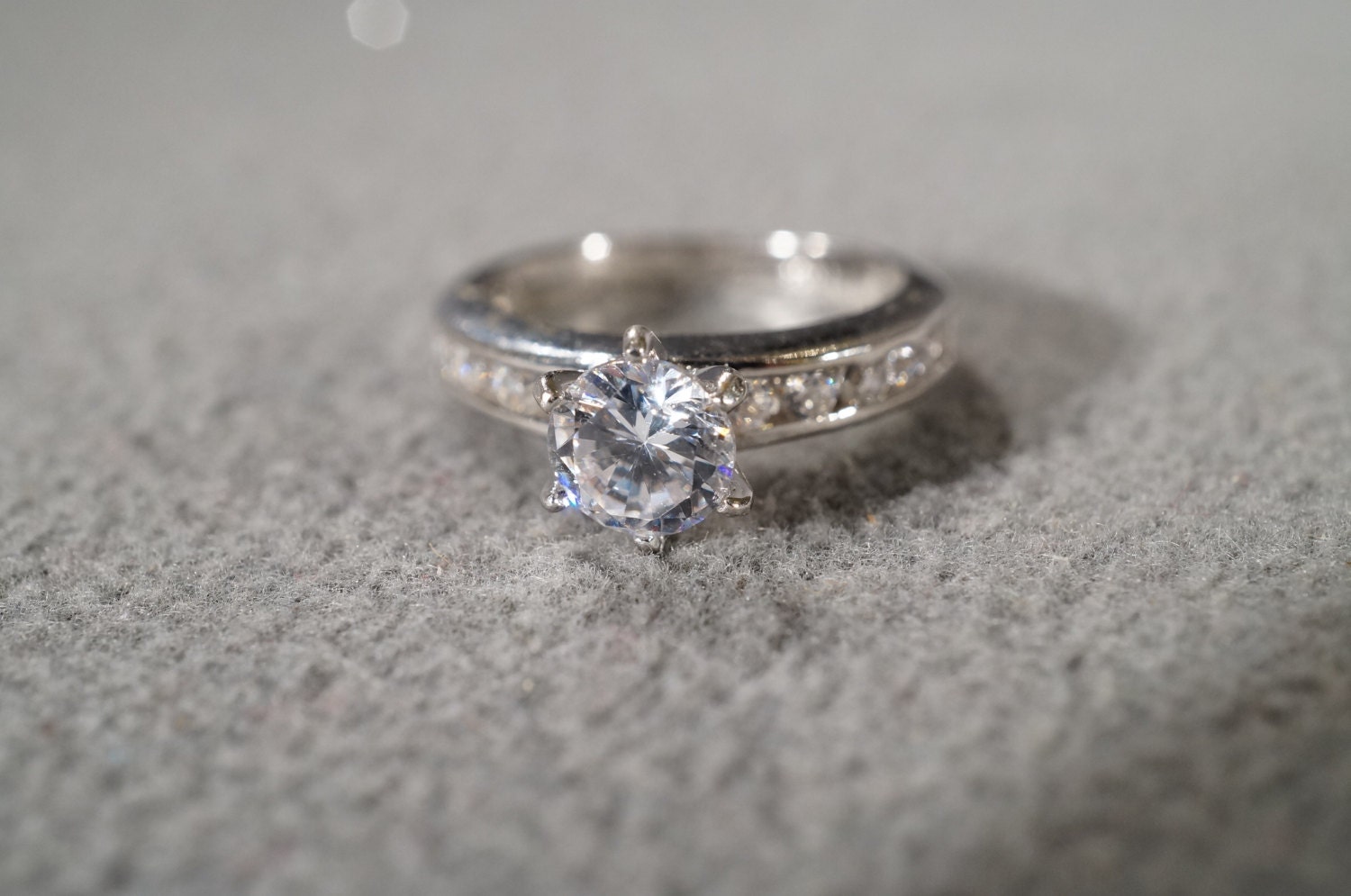 Vintage Sterling Silver Fashion Solitaire Ring With Large