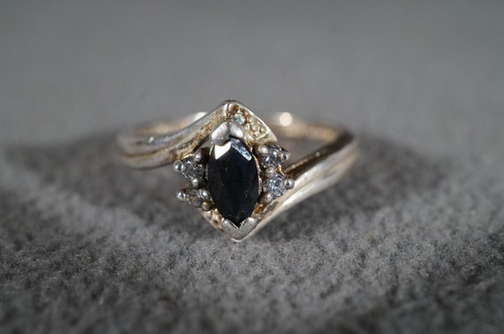 vintage sterling silver fashion ring with marquis… - image 1