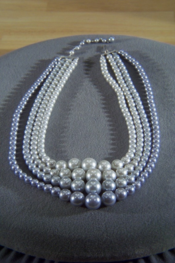 Vintage 4 Strand Graduating Round Faux Grey Colored Pearl  display picture 1