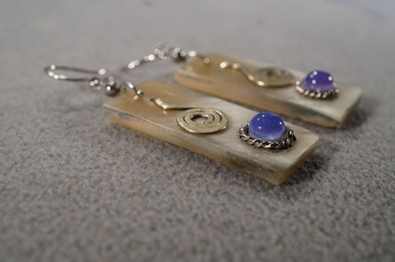 vintage dangle drop earrings in rectangular bone … - image 3