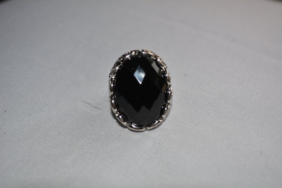 vintage statement ring with large oval faceted bl… - image 1