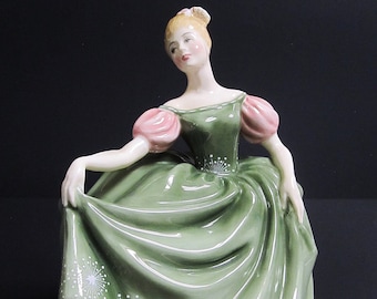 Royal Doulton "Mitchele" Bone China Figurine England HN 2234 Vintage 1966 EUC Victorian Lady
