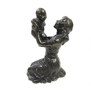 Vintage Austin Sculpture Style Bronze Mother & Child Statue – 7.75&quot; Tall