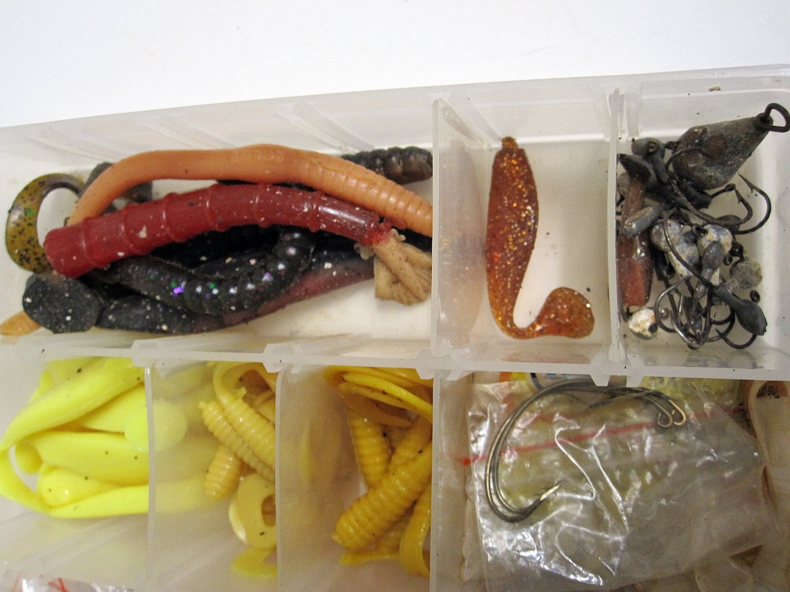 A Large Lot Of Soft Plastic Fishing Worms Artificial Bait Etsy