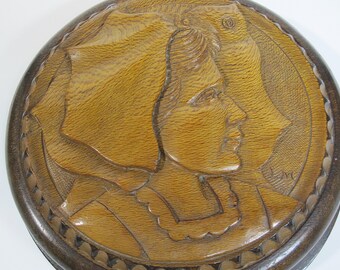 Boîte à Bijoux Ancienne En Bois Rond - Décor Photo Dame/reine - Vintage