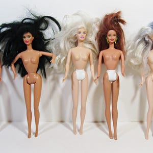 Lot of 5 Vintage Mattel Barbie Dolls (1966 Body, Various Heads 1976-1998) – Mixed Hair & Eye Colors, 12” - LOT #9