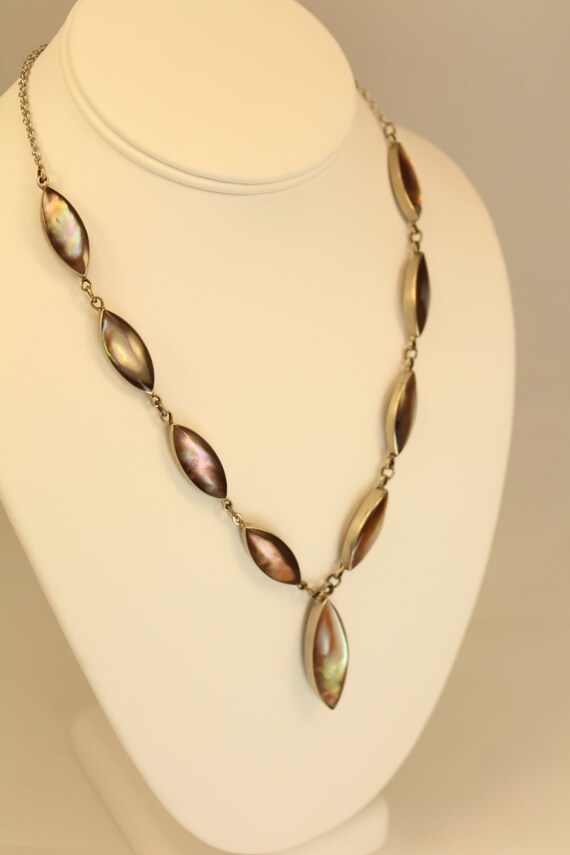 Mother Of Pearl Necklace - image 3