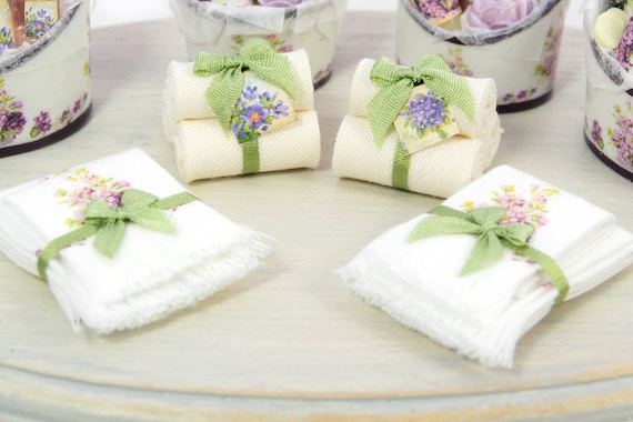 Toallas flor violeta, toallas románticas, miniatura vintage, shabby chic,  regalo para mujer, casa de muñecas, escala 1/12, toalla baño -  México