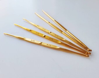 Crochet hook, gold crochet hook, 2 hook size 3mm and 4 mm, favourite hook for cotton 4 ply