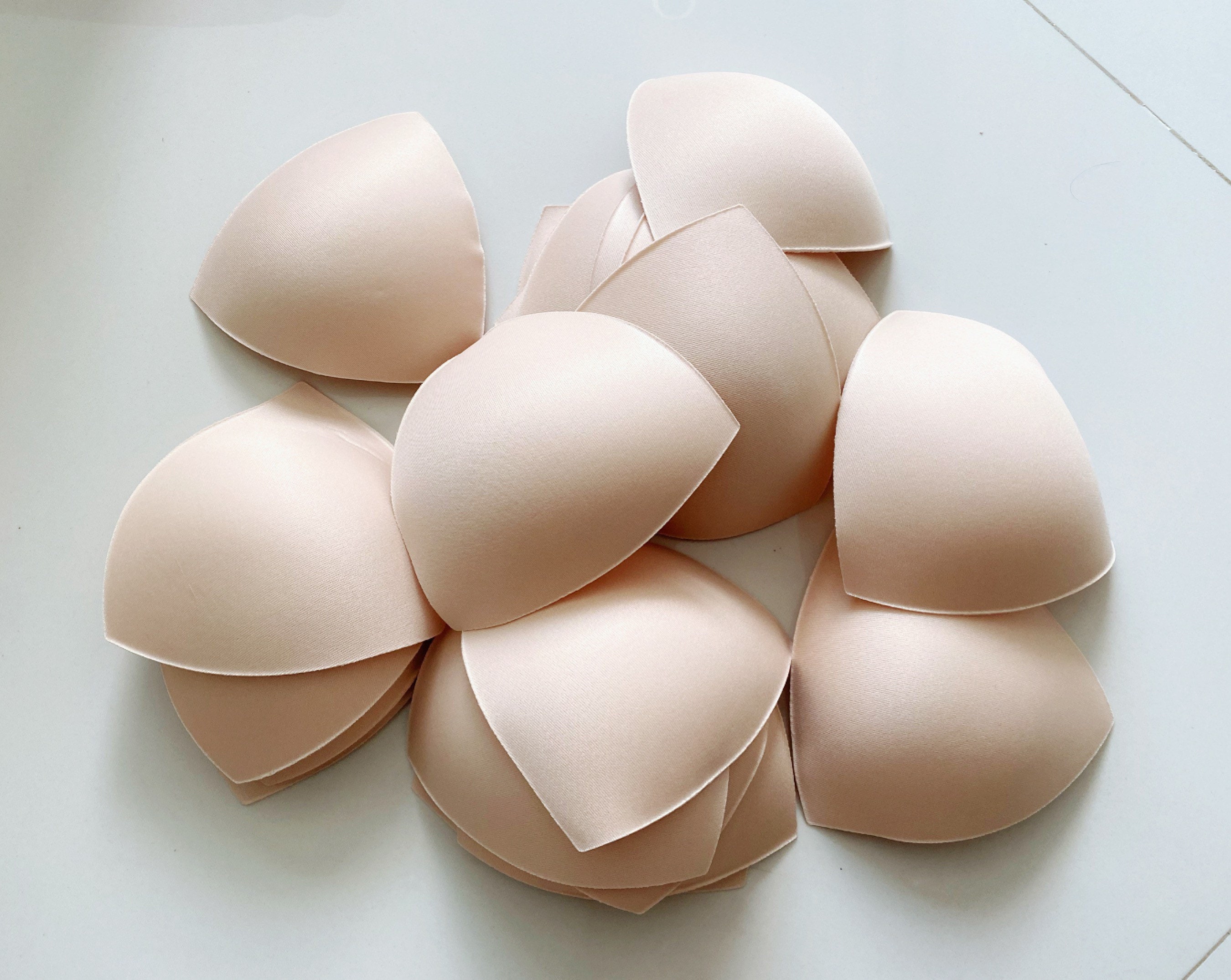 HTOOQ 2 Pairs Silicone Breast Inserts Gel Bra Pads Inserts Invisible Push  Up Bra Cups Inserts for Swimsuits Bikini Wedding Dress - 