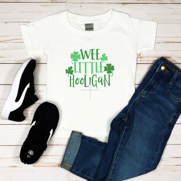 Wee Little Hooligan vert - St. Patrick’s Day Baby Funny Irish toddler , Lucky Shamrock, Shamrock Tee, St Patricks Day Shirt for kids Lucky