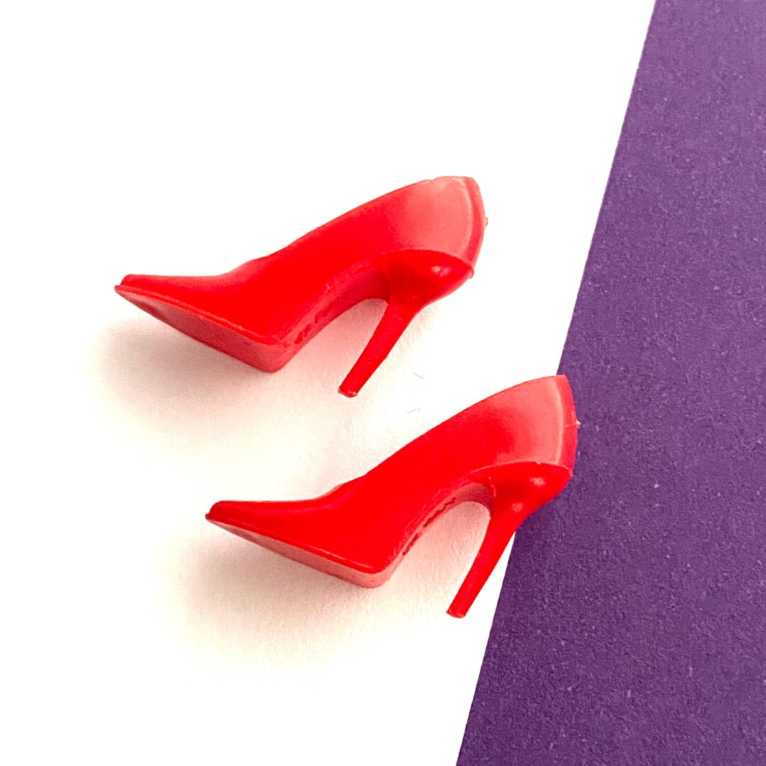 Vintage Barbie Red Spike Closed Toe Shoes to Shimmering Magic 1664