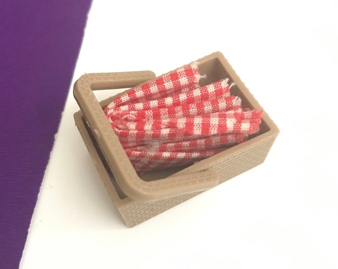 Vintage Tammy Doll Picnic Basket With Tablecloth Picnic Party 91348 Etsy